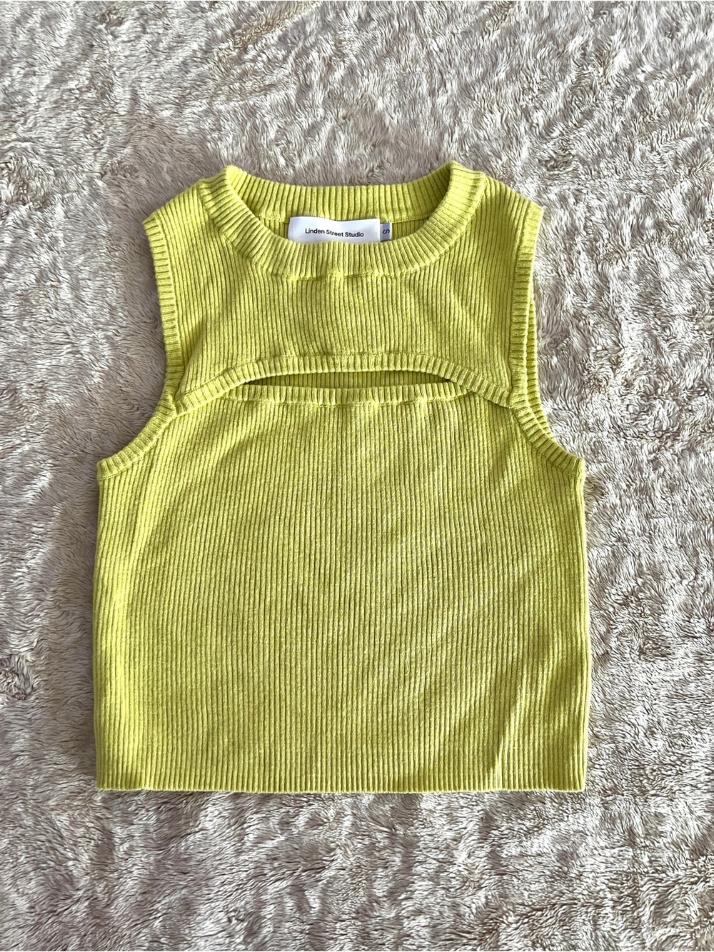 LINDEN STREET STUDIO Woman's Sleeveless Sweater Crop Top Size S